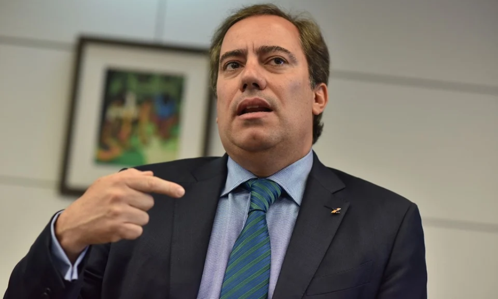 Funcionárias denunciam presidente da Caixa por assédio sexual