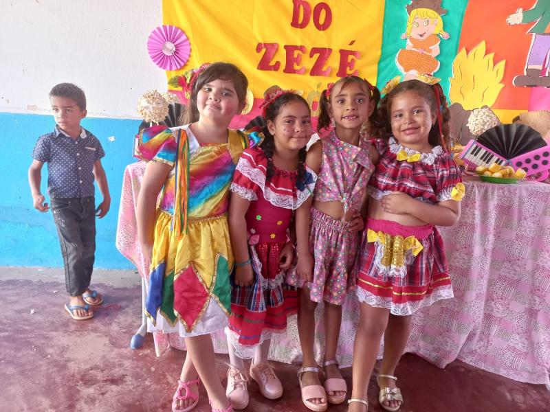 BOCAINA: Escola Zezé Leal realiza festa junina com seus alunos