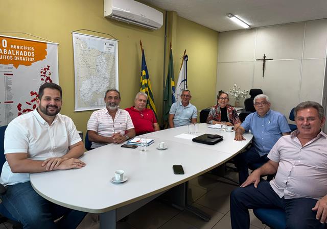 Prefeito Erivaldo busca parcerias e investimentos para Santo Antônio de Lisboa durante agenda em Teresina